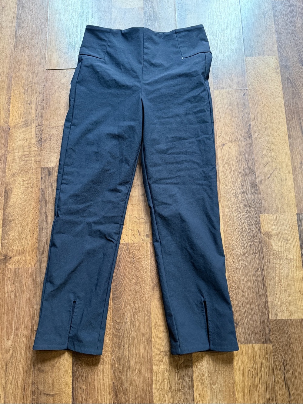 Athleta wander slim straight crop pants size 6 Petite